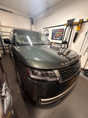 Belgravia Green Metallic 2025 Land Rover Range Rover P530 SE