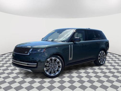 Belgravia Green Metallic 2025 Land Rover Range Rover P530 SE