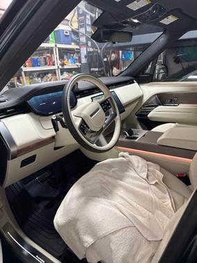 Belgravia Green Metallic 2025 Land Rover Range Rover P530 SE