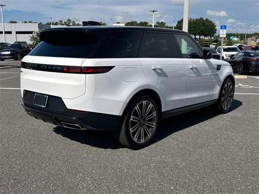 2024 Land Rover Range Rover Sport SE