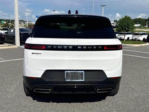 2024 Land Rover Range Rover Sport SE