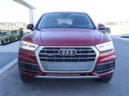 Photo 2 of 31 of 2018 Audi Q5 2.0T Premium Plus