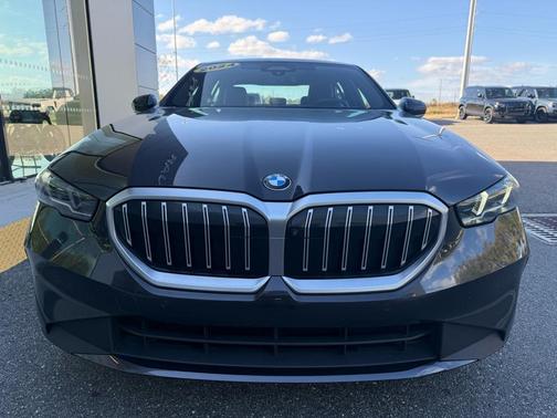 2024 BMW 530 530i