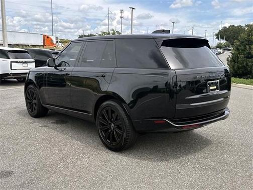 2025 Land Rover Range Rover P400 SE