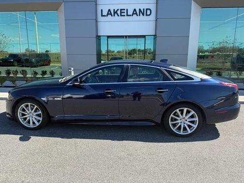 2019 Jaguar XJ R-Sport