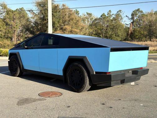 2024 Tesla Cybertruck All-Wheel Drive