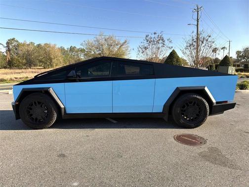 2024 Tesla Cybertruck All-Wheel Drive