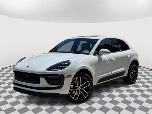 2023 Porsche Macan Base