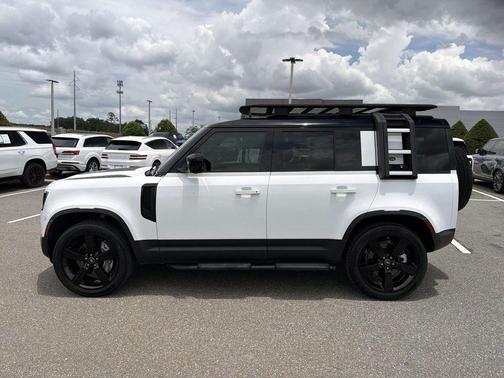Fuji White 2020 Land Rover Defender 110 HSE