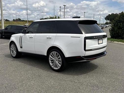 2025 Land Rover Range Rover P400 SE