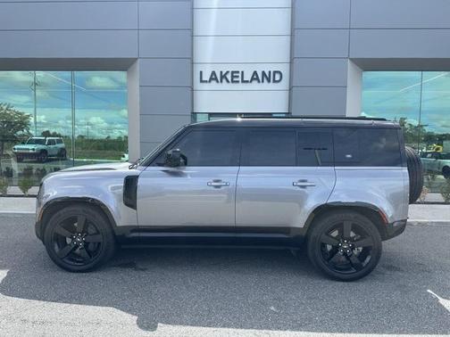 2021 Land Rover Defender 110 X-Dynamic HSE