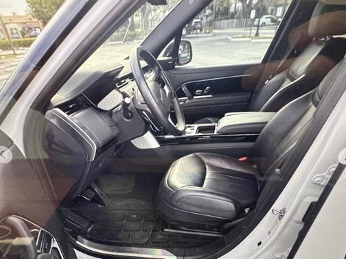 2023 Land Rover Range Rover P530 SE