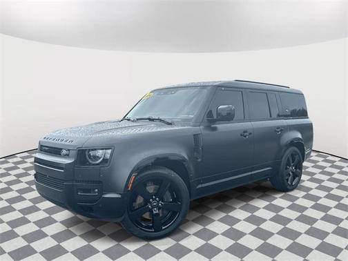 2024 Land Rover Defender 130 P400 X-Dynamic SE