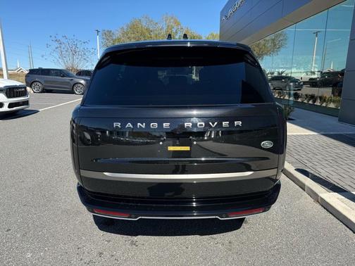 2023 Land Rover Range Rover P400 SE