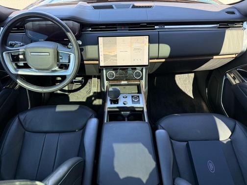 2023 Land Rover Range Rover P400 SE