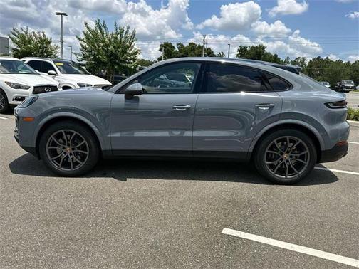2024 Porsche Cayenne Base