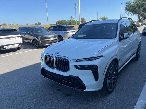 2024 BMW X7 xDrive40i