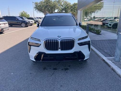 2024 BMW X7 xDrive40i