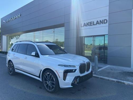 2024 BMW X7 xDrive40i