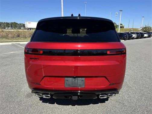 2025 Land Rover Range Rover Sport SE