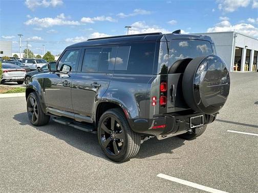 2025 Land Rover Defender 110 P400 X-Dynamic SE
