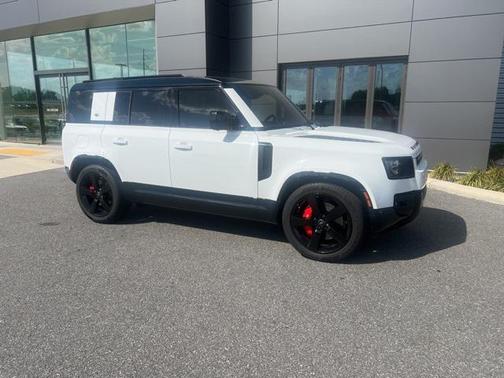 2023 Land Rover Defender 110 X-Dynamic SE