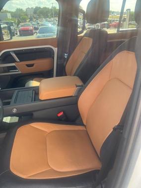 2023 Land Rover Defender 110 X-Dynamic SE