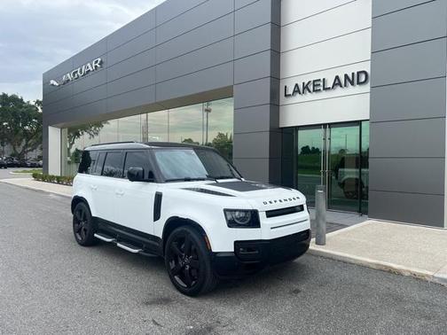 2023 Land Rover Defender 110 X-Dynamic SE