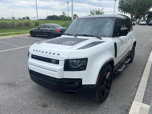 2023 Land Rover Defender 110 X-Dynamic SE