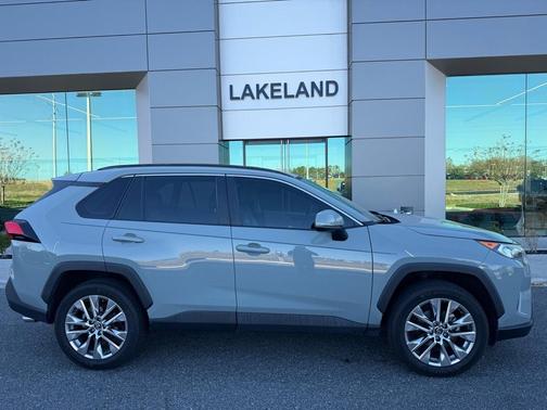 2021 Toyota RAV4 XLE Premium