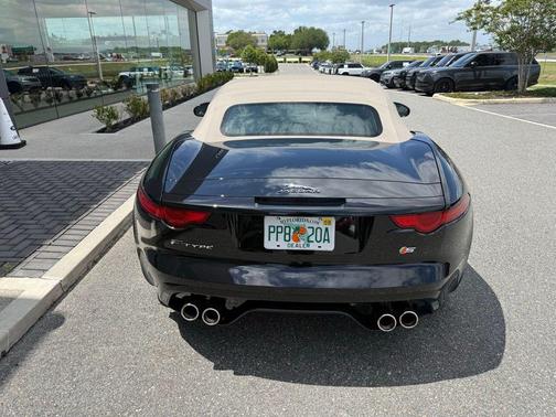 Ultimate Black Metallic 2014 Jaguar F-TYPE V8 S