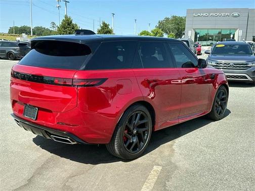 2024 Land Rover Range Rover Sport SE