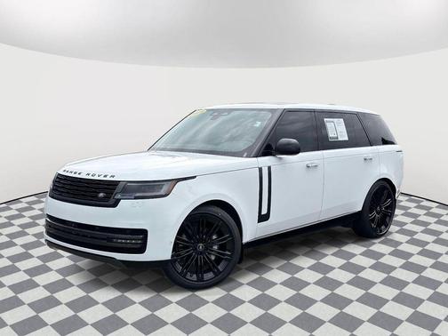 Fuji White 2025 Land Rover Range Rover P400 SE 7 Seat