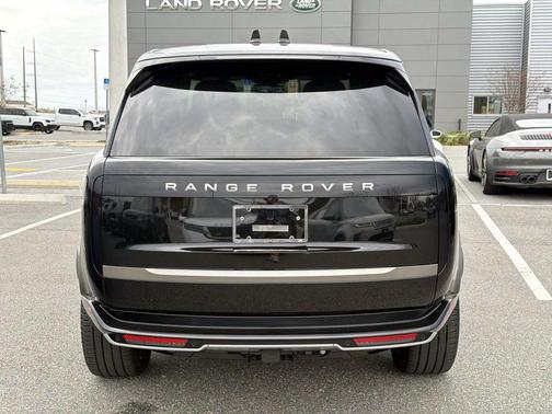 2023 Land Rover Range Rover P400 SE