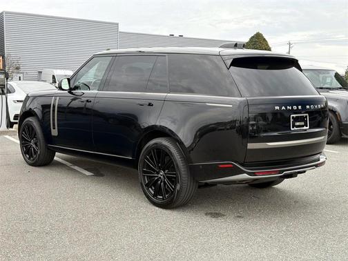 2023 Land Rover Range Rover P400 SE