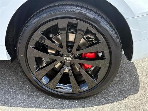 2025 Land Rover Range Rover Sport SE