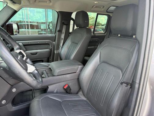 Eiger Grey Metallic 2022 Land Rover Defender 110 SE