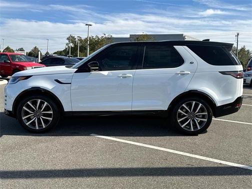 2025 Land Rover Discovery P360 Dynamic SE