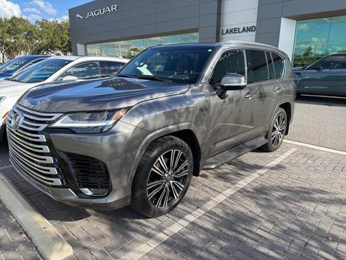 2025 Lexus LX 600 Luxury