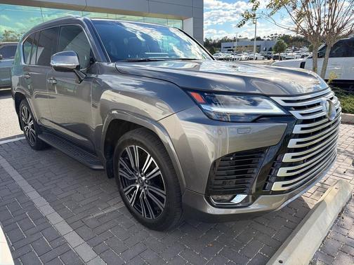 2025 Lexus LX 600 Luxury
