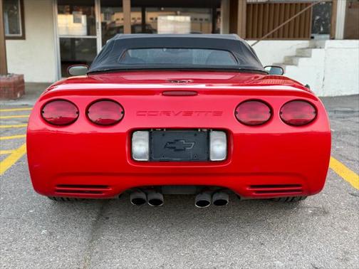 2004 Chevrolet Corvette Base
