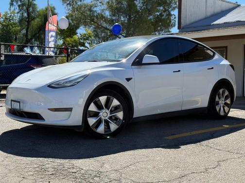 2021 Tesla Model Y Long Range Dual Motor All-Wheel Drive