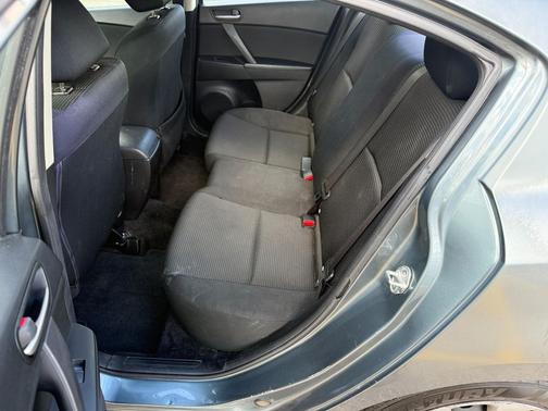 2012 Mazda Mazda3 i Sport