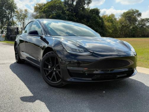 2020 Tesla Model 3 Standard Range Plus