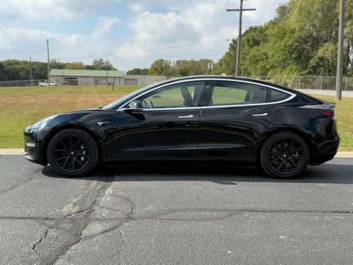 2020 Tesla Model 3 Standard Range Plus