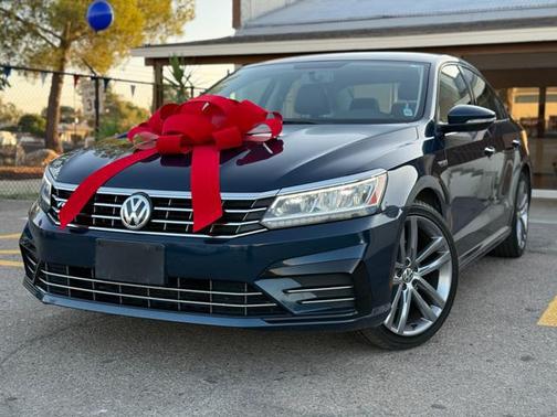2018 Volkswagen Passat 2.0T R-Line