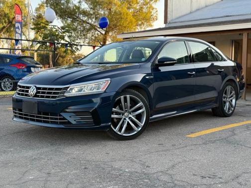 2018 Volkswagen Passat 2.0T R-Line