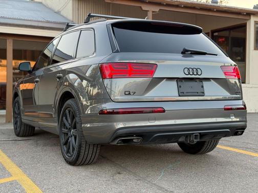 2017 Audi Q7 3.0T Premium