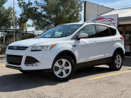 OXFORD WHITE 2014 Ford Escape SE