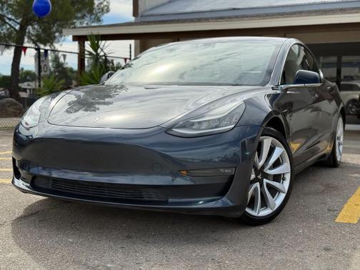 2018 Tesla Model 3 Long Range